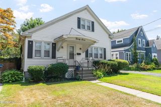 27 Cardinal Avenue, Albany, NY 12208