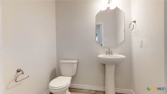 15091 Planeview Drive, Salado, TX 76571