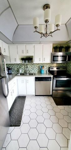 1010 Country Club Drive 206, Margate, FL 33063