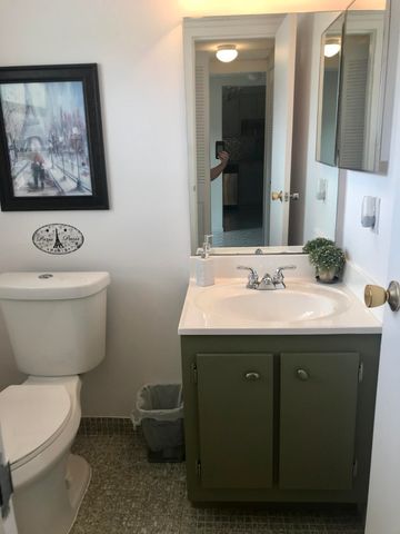 1010 Country Club Drive 206, Margate, FL 33063