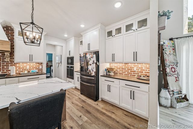 900 N 4389 Lane, Pryor, OK 74361