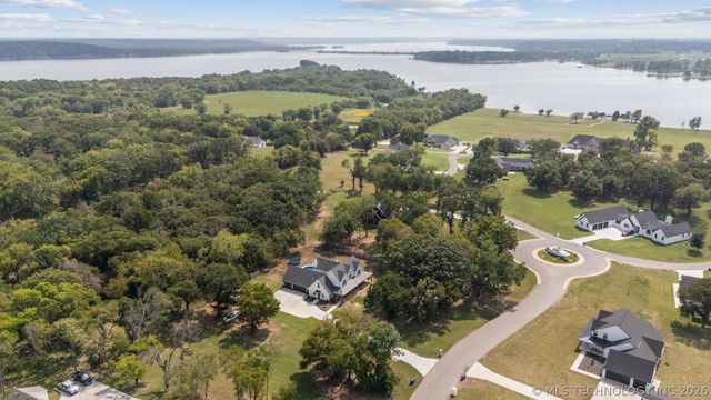 900 N 4389 Lane, Pryor, OK 74361