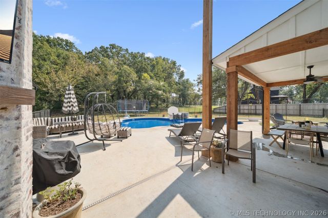 900 N 4389 Lane, Pryor, OK 74361