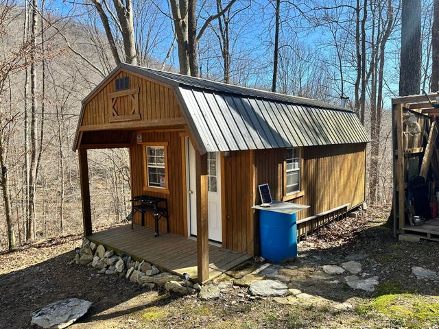339 Cow Creek Road, Ravenna, KY 40472