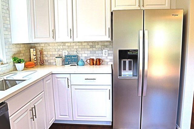 711 WOODBURN RD, Rockville, MD 20851