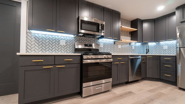 5404 N Paulina Street Garden, Chicago, IL 60640