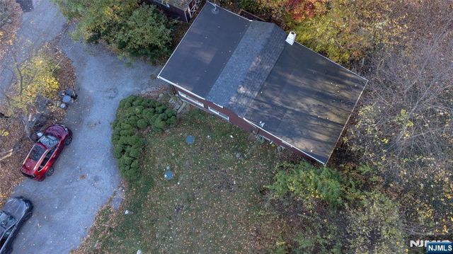 18 Decker Pond Road, Sussex, NJ 07461