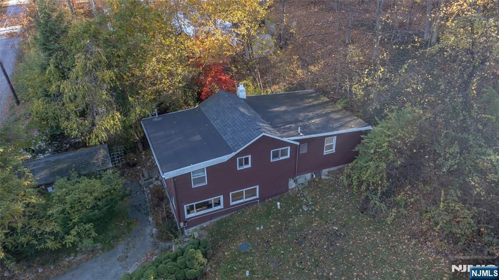 18 Decker Pond Road, Sussex, NJ 07461