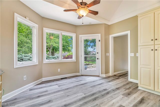 3790 Woodleigh Avenue NW, Canton, OH 44718