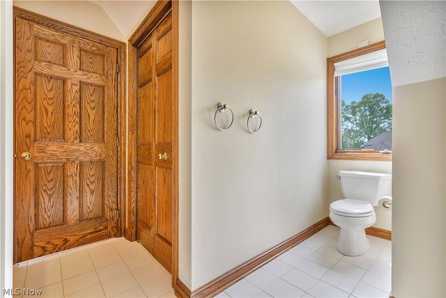 3790 Woodleigh Avenue NW, Canton, OH 44718