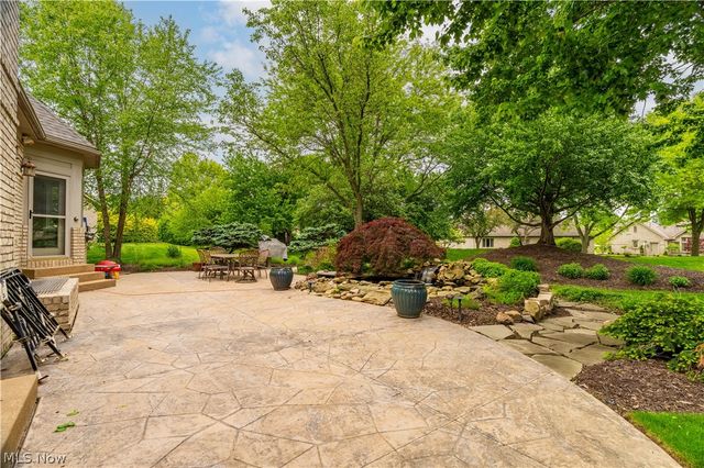 3790 Woodleigh Avenue NW, Canton, OH 44718
