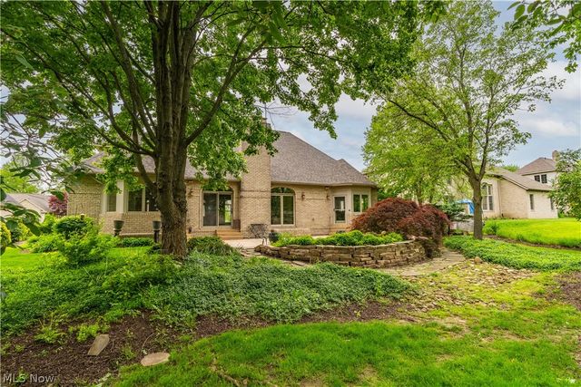 3790 Woodleigh Avenue NW, Canton, OH 44718