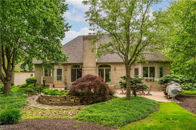 3790 Woodleigh Avenue NW, Canton, OH 44718