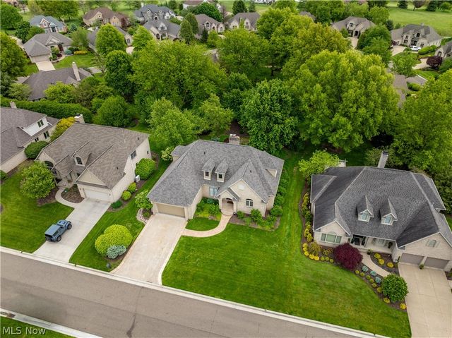 3790 Woodleigh Avenue NW, Canton, OH 44718