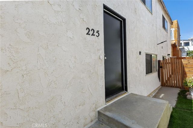 223 Shell Street, Manhattan Beach, CA 90266