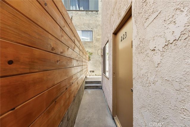 223 Shell Street, Manhattan Beach, CA 90266