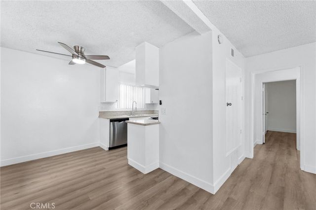 223 Shell Street, Manhattan Beach, CA 90266