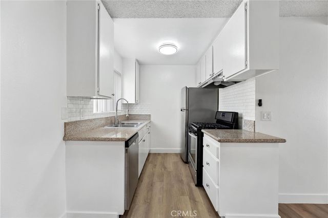 223 Shell Street, Manhattan Beach, CA 90266