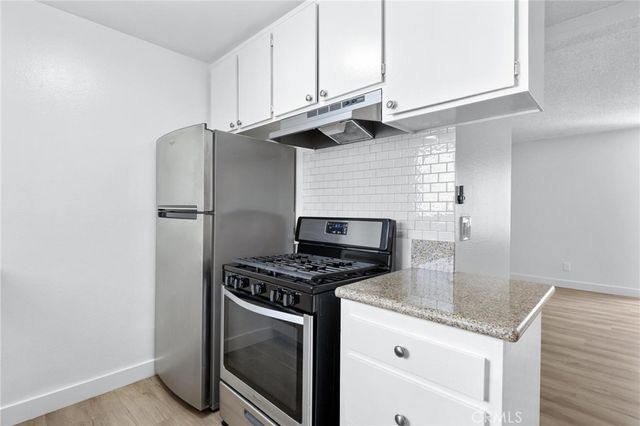 223 Shell Street, Manhattan Beach, CA 90266