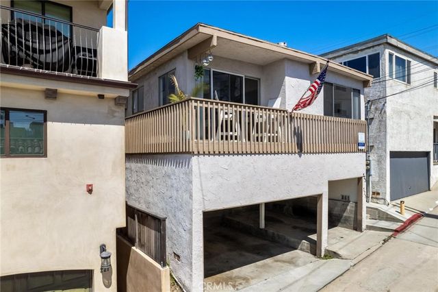 223 Shell Street, Manhattan Beach, CA 90266