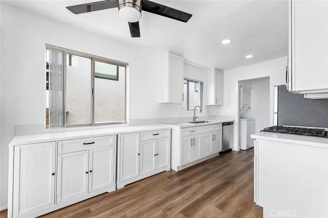 223 Shell Street, Manhattan Beach, CA 90266