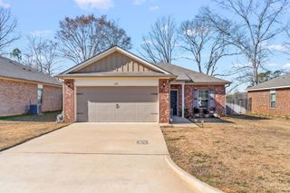 1219 Mission Creek Drive, Longview, TX 75601