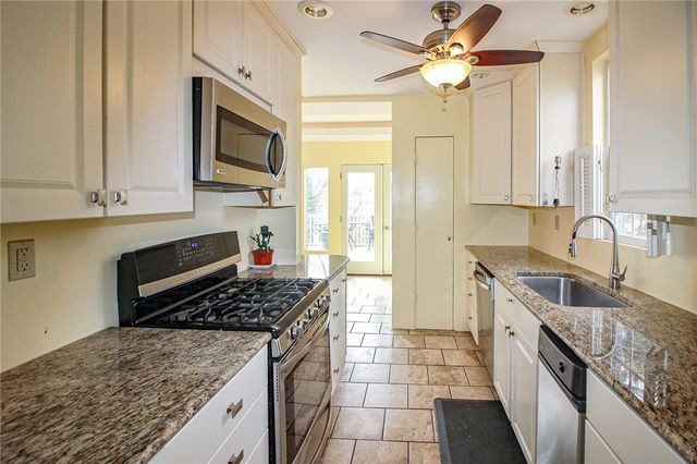 1519 Steuben St, Crafton Heights, PA 15205