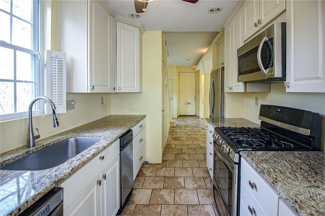 1519 Steuben St, Crafton Heights, PA 15205