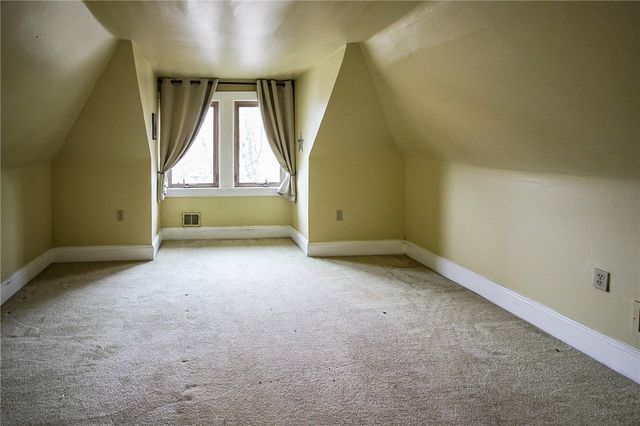 1519 Steuben St, Crafton Heights, PA 15205