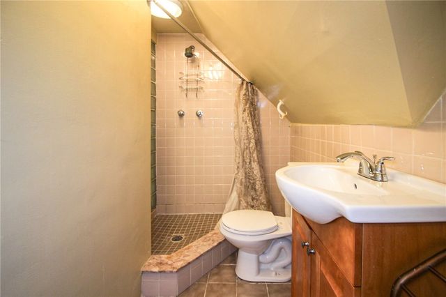 1519 Steuben St, Crafton Heights, PA 15205