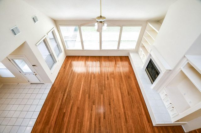 5718 Sapphire Bay Court, Sugar Land, TX 77479