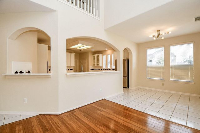 5718 Sapphire Bay Court, Sugar Land, TX 77479