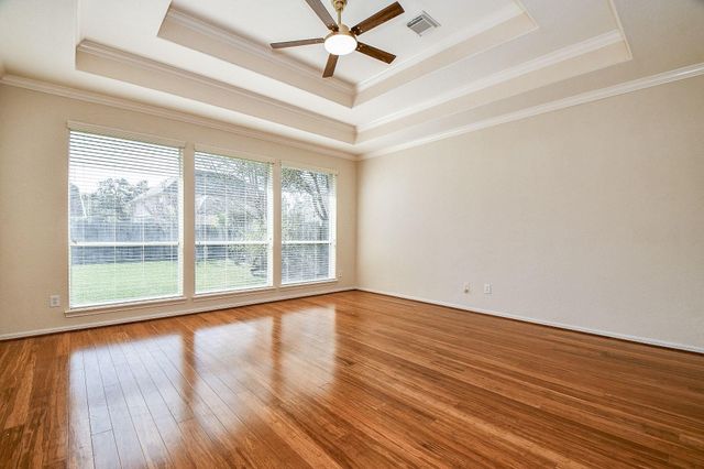 5718 Sapphire Bay Court, Sugar Land, TX 77479