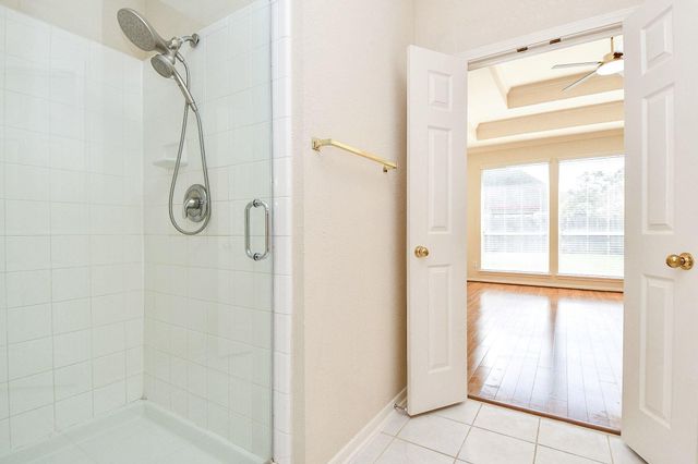 5718 Sapphire Bay Court, Sugar Land, TX 77479