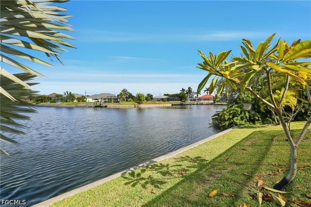 1723 SW 31st LN, Cape Coral, FL 33914