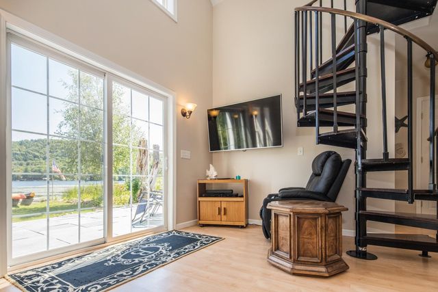 558 Burr Pond Road, Sudbury, VT 05733