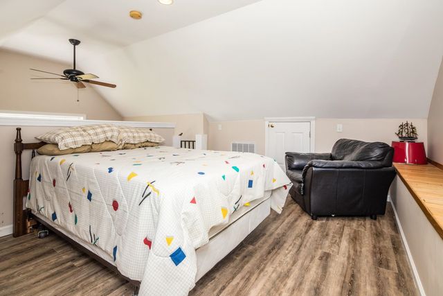 558 Burr Pond Road, Sudbury, VT 05733