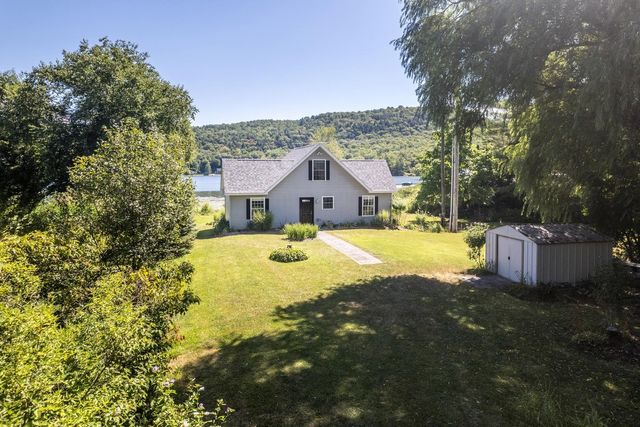558 Burr Pond Road, Sudbury, VT 05733