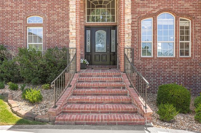 7010 Shadow Valley Road, Rogers, AR 72758