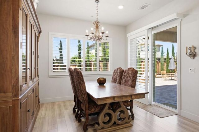 283 Vienna Way, Hollister, CA 95023
