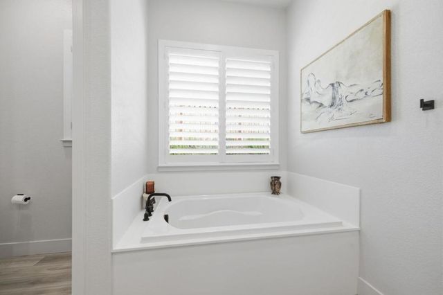 283 Vienna Way, Hollister, CA 95023