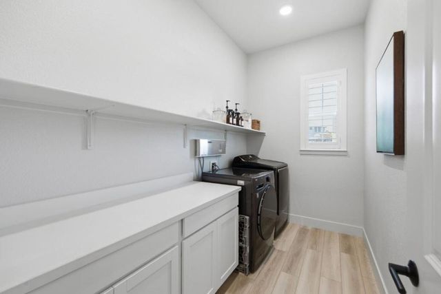 283 Vienna Way, Hollister, CA 95023