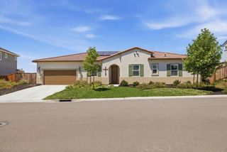 283 Vienna Way, Hollister, CA 95023