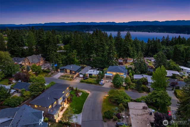 16390 NE 1st Street, Bellevue, WA 98008