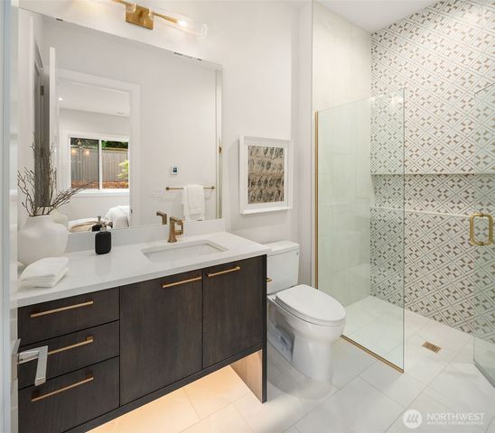 16390 NE 1st Street, Bellevue, WA 98008