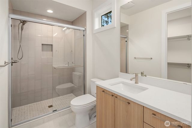 16390 NE 1st Street, Bellevue, WA 98008