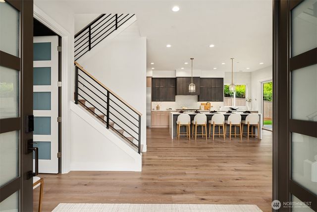 16390 NE 1st Street, Bellevue, WA 98008