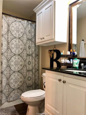 1707 Boardwalk Court, College Station, TX 77840