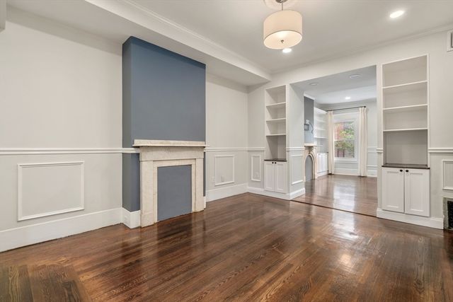 110 Elm St 2, Boston, MA 02129