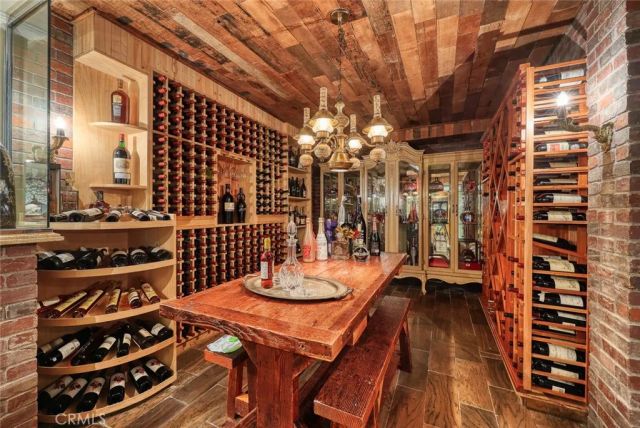 999 Rosalind Road, San Marino, CA 91108